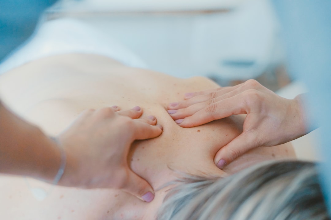 Akupunktura terapia punktowa: skuteczne leczenie bólu 1 Photo Acupuncture therapy point