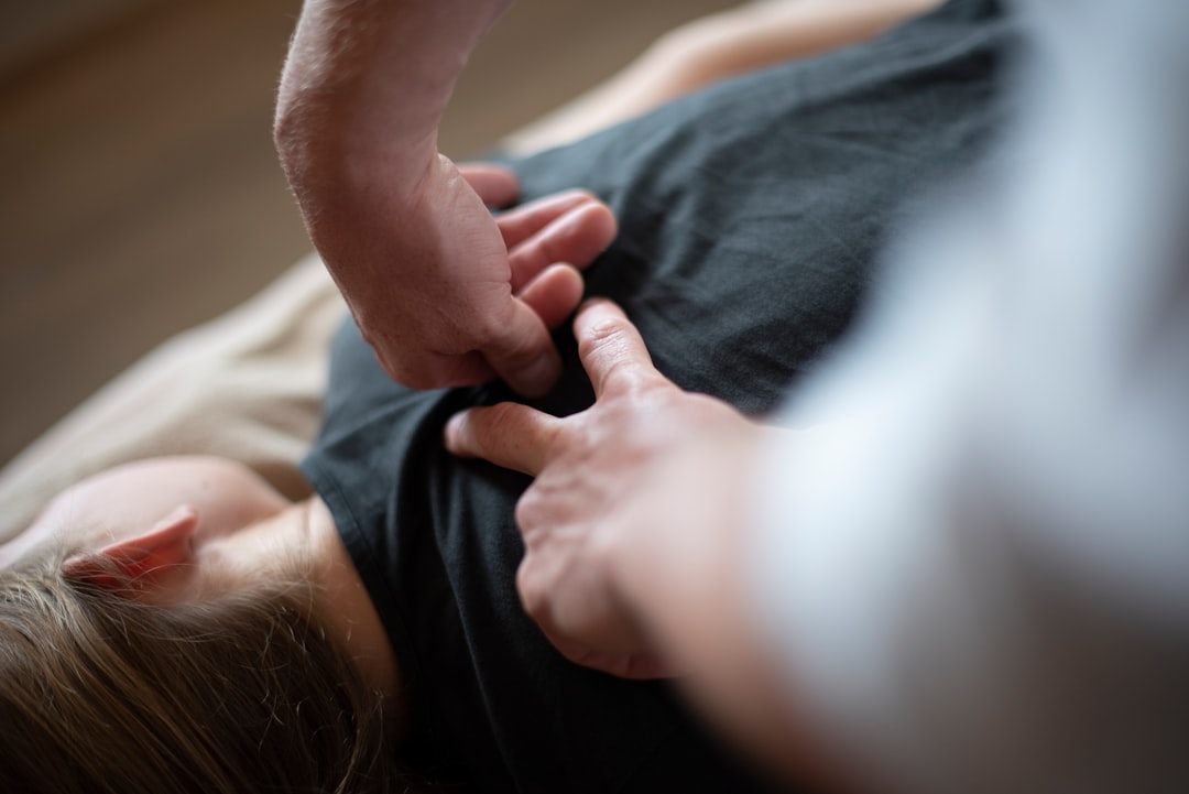 Chiropraktyka kręgosłup terapia: skuteczne leczenie bólu 1 Photo Chiropractic
