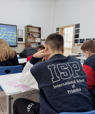 Photo polish school phenomenon