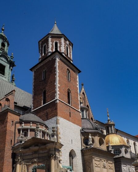 Photo polish castles